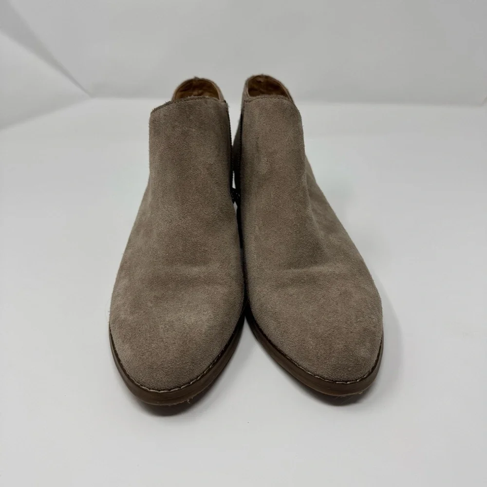 NWOT Lucky Brand suede leather ankle boots